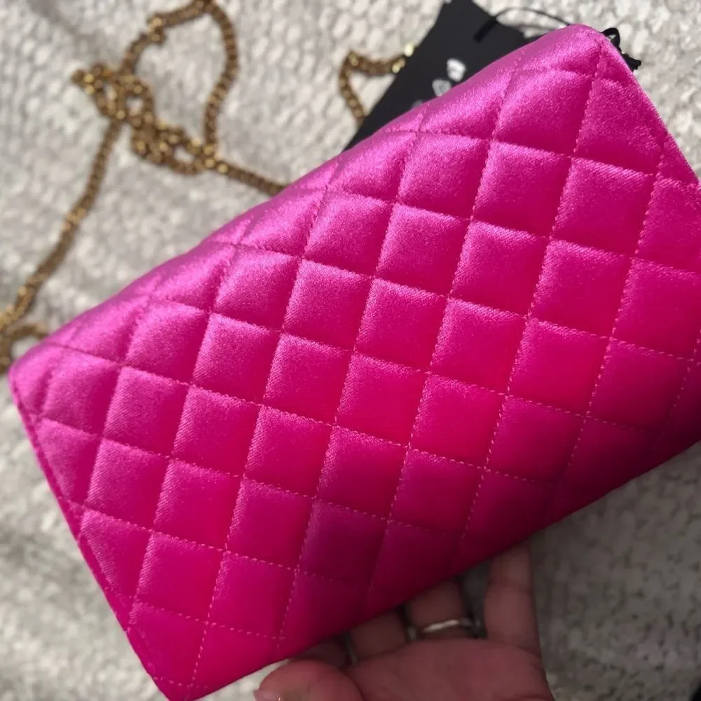 NWT Versace Pink Quilted Women's Bag - Picture 4 of 7